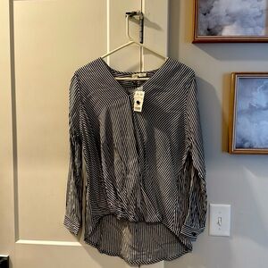 Adrienne vittadini woman’s top